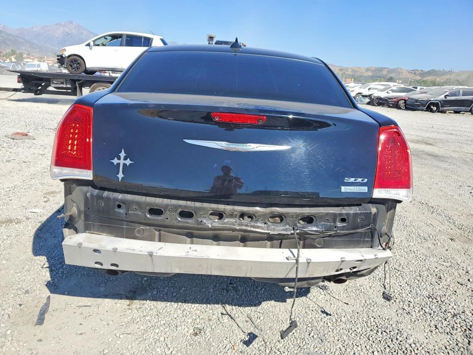 2016 Chrysler 300 Limited