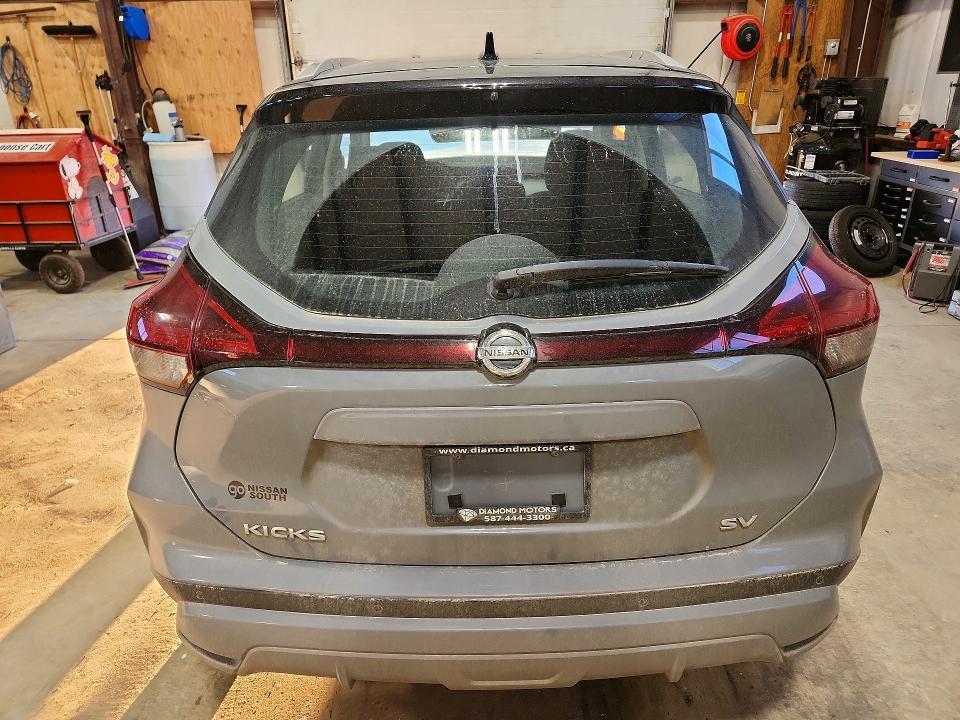 2021 Nissan Kicks sv