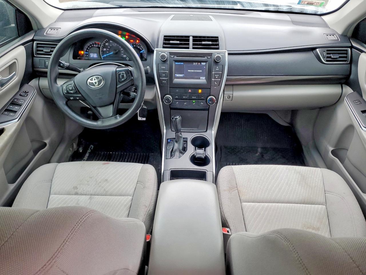 2015 Toyota Camry le