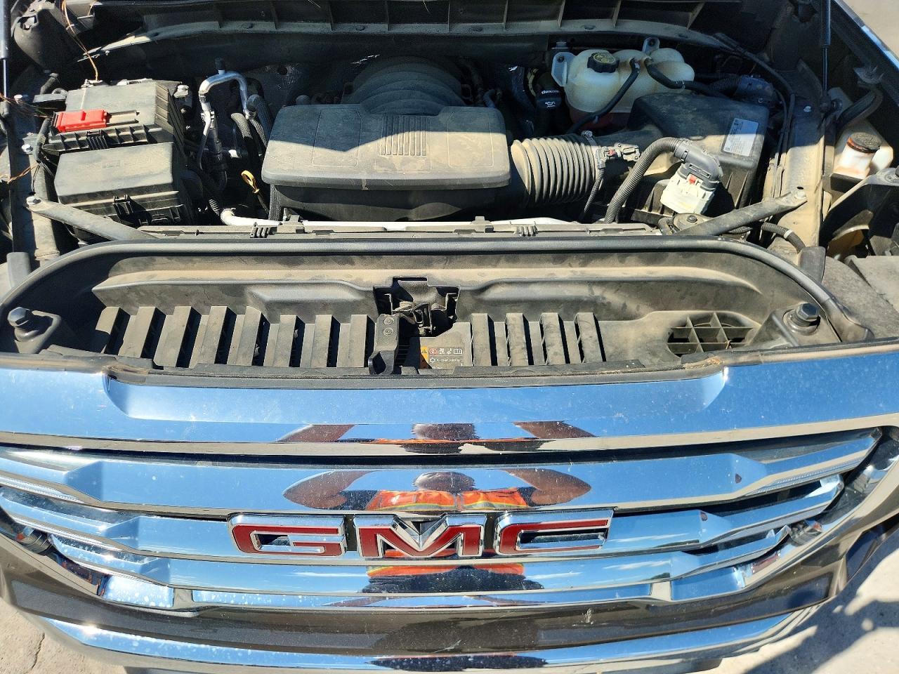 2020 GMC Sierra K1500 SLE