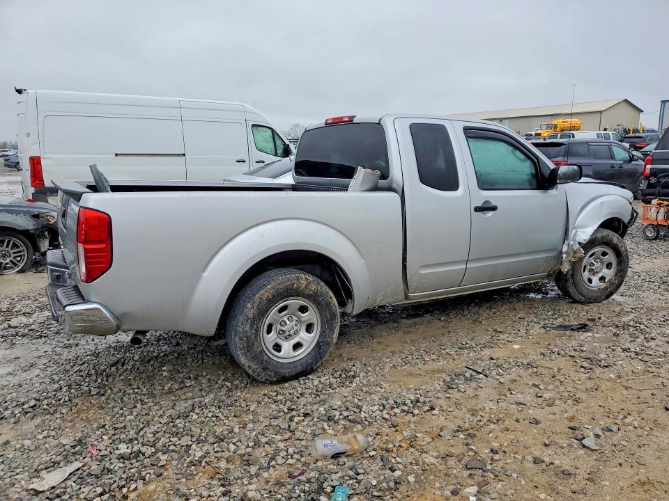 2016 Nissan Frontier S