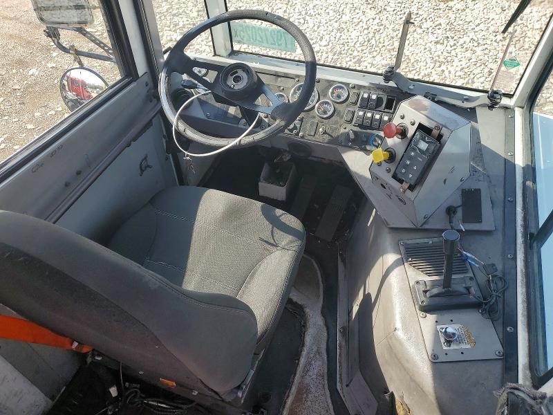 2016 Autocar Llc 2016 Autocar XSPOTTER-OFF Yard Truck