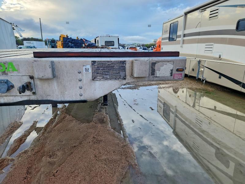 2013 Transcraft Flatbed Trailer
