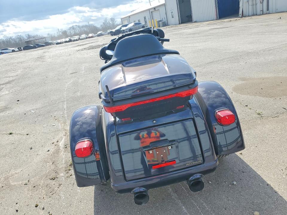 2025 Harley-Davidson Flhtcutg