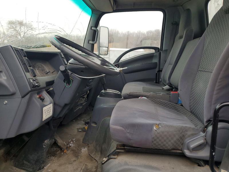 2012 Isuzu NPR HD BOX Truck