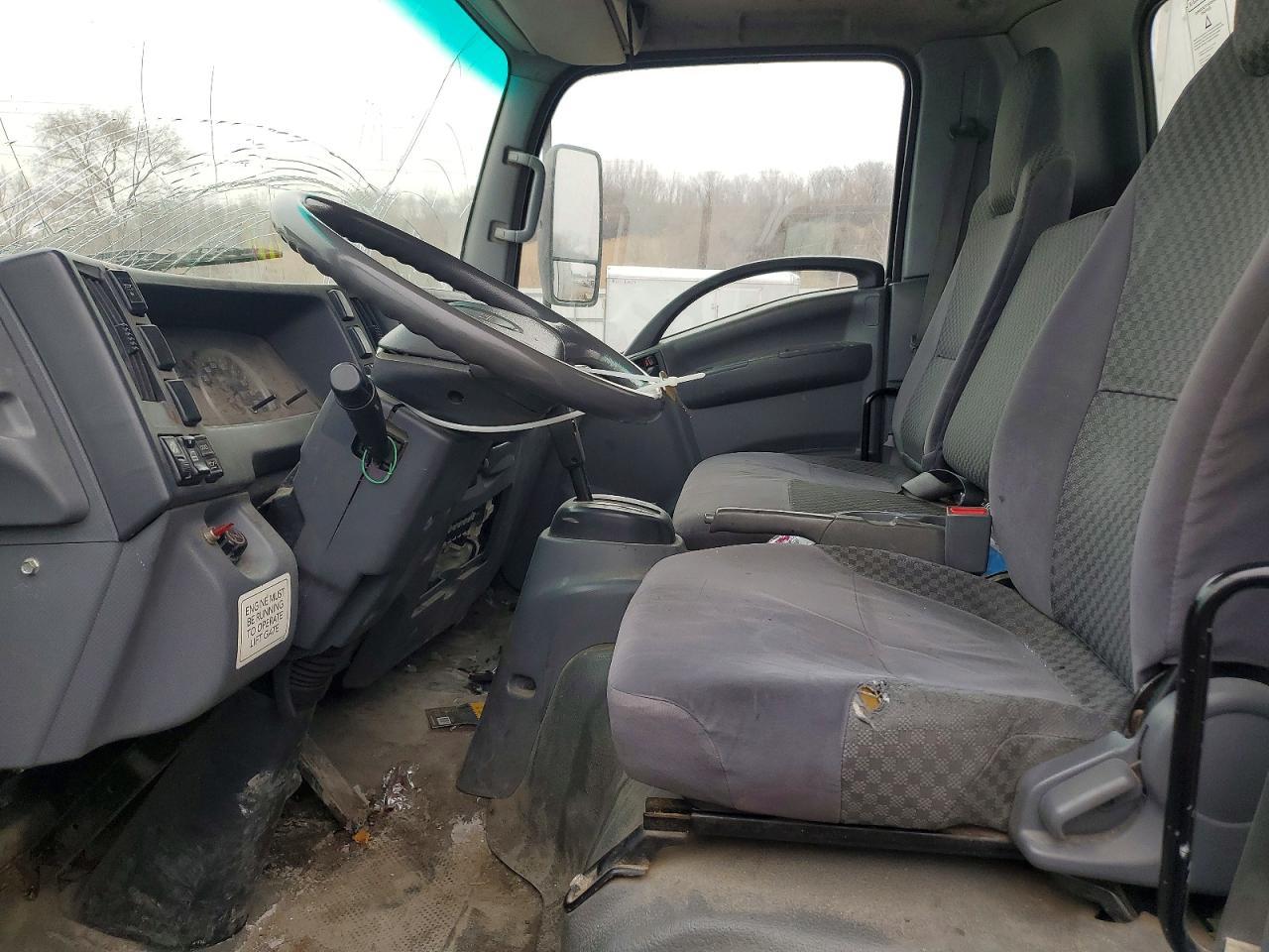 2012 Isuzu NPR HD BOX Truck