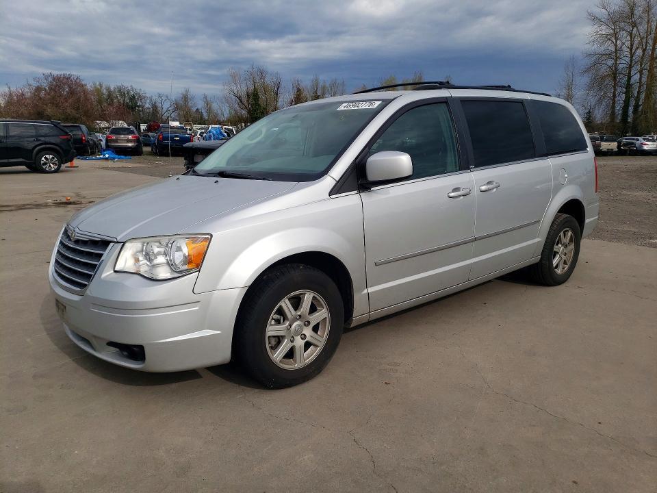 2010 Chrysler Town & Country Touring