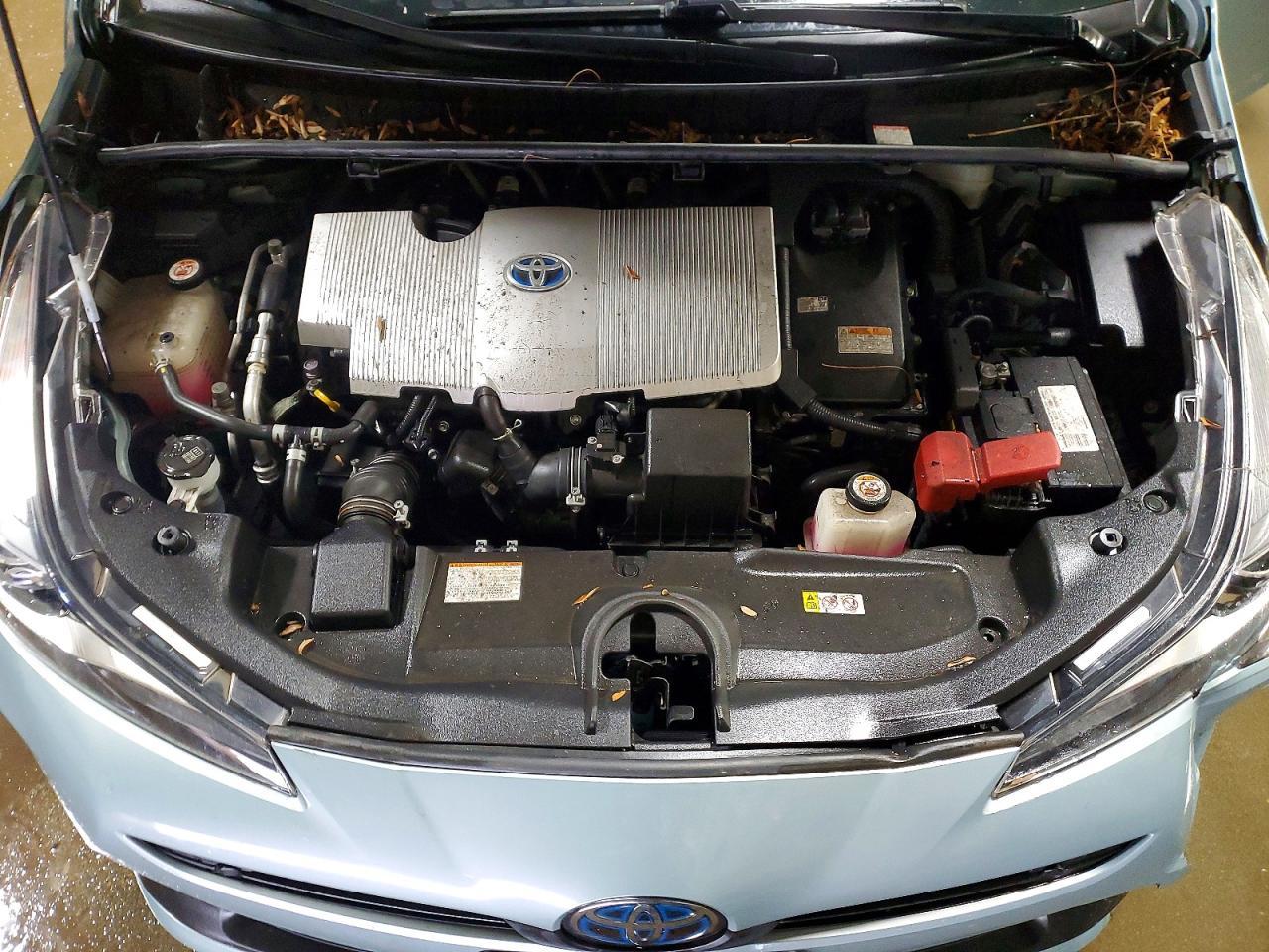 2019 Toyota Prius le Awd-e