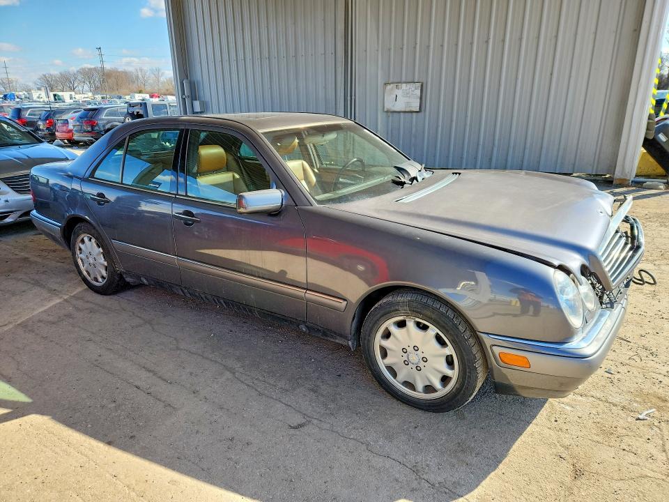 1996 Mercedes-Benz E 320