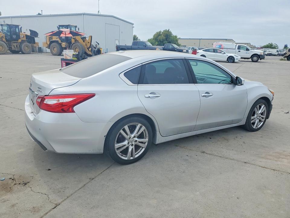 2016 Nissan Altima 3.5 sl