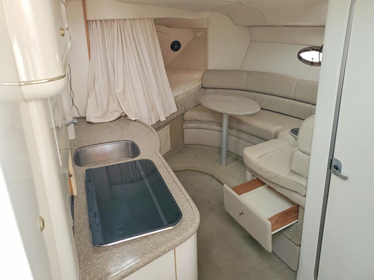 2000 Maxxo Boat