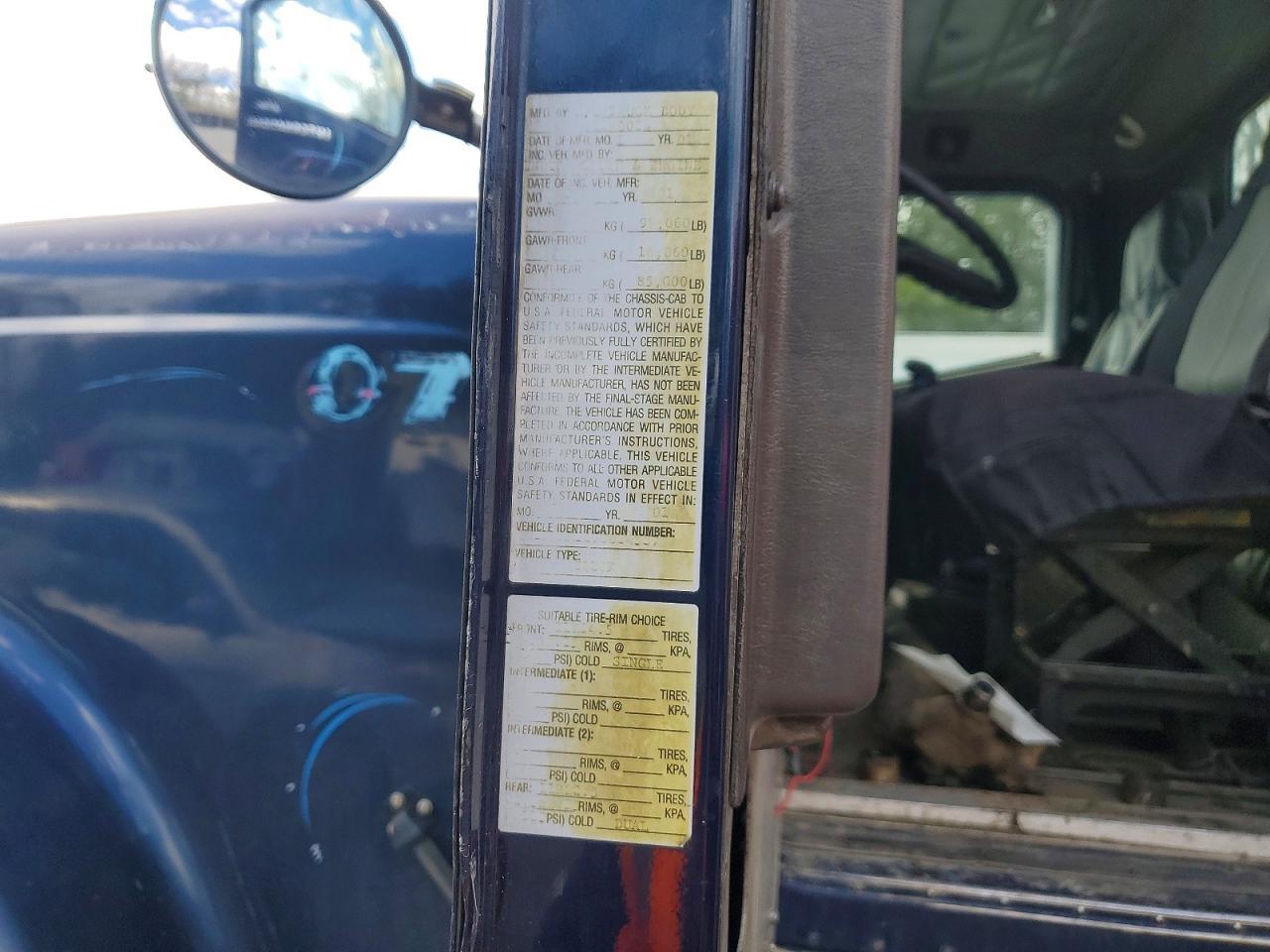 2001 International DF597 Dump Truck