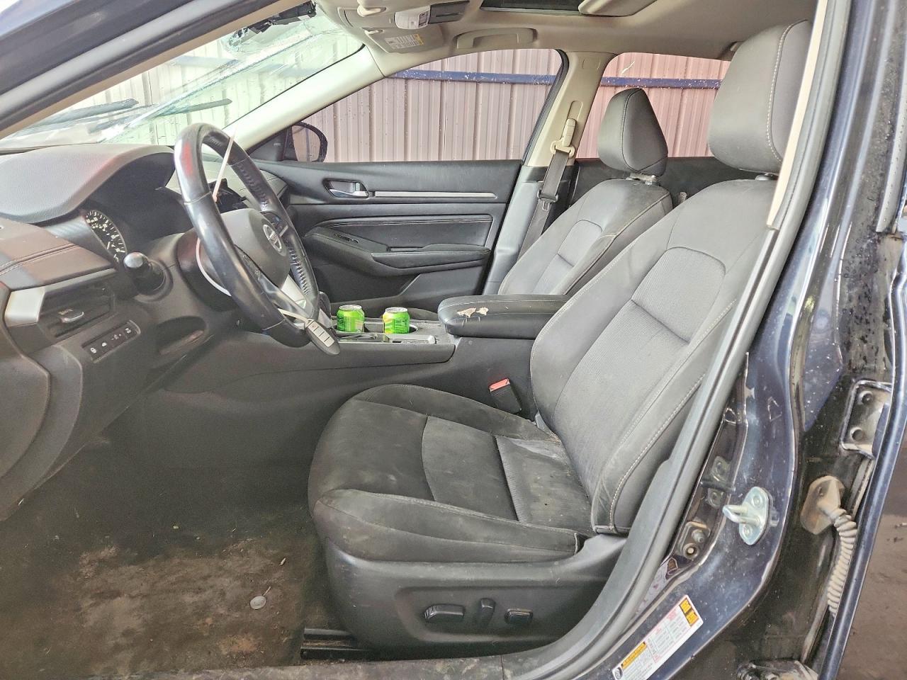 2019 Niss Altima 2.5