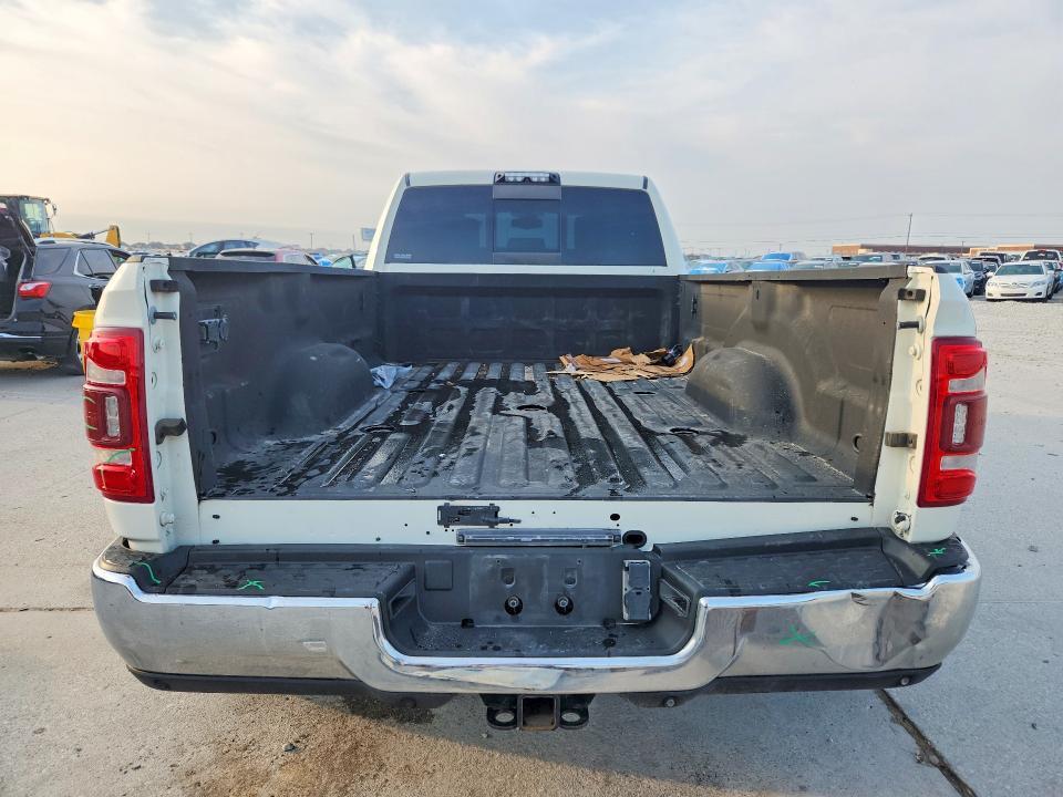 2022 Dodge 3500 Laramie