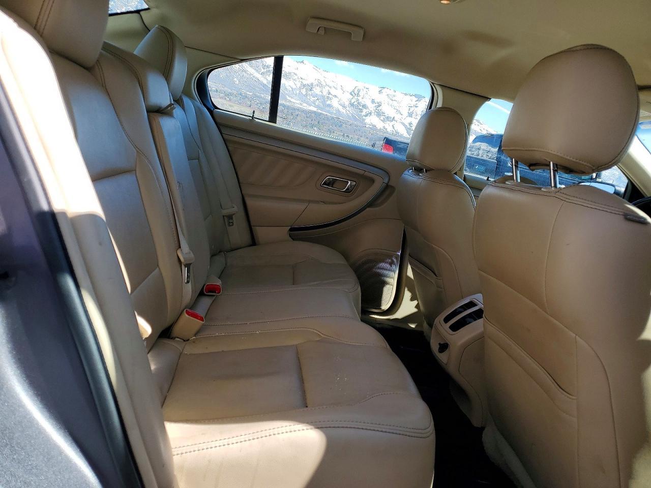 2013 Ford Taurus sel