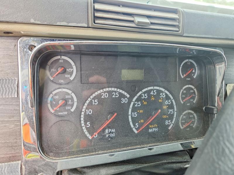 2008 Freightliner Conventional Columbia