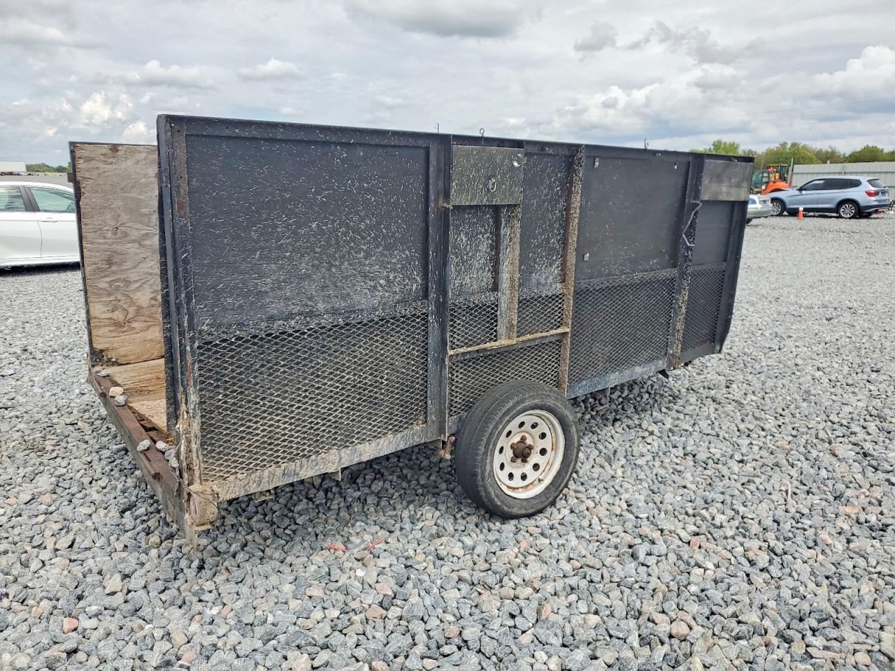 2004 Triple Crown Trailer 2004 Triple Crown Utility Trailer