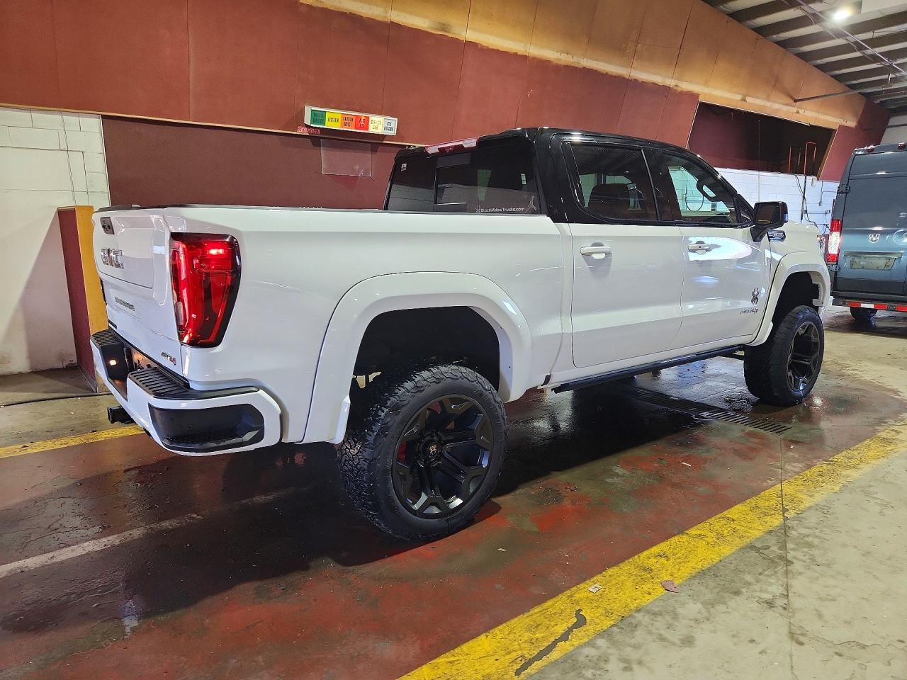 2024 GMC Sierra K1500 AT4