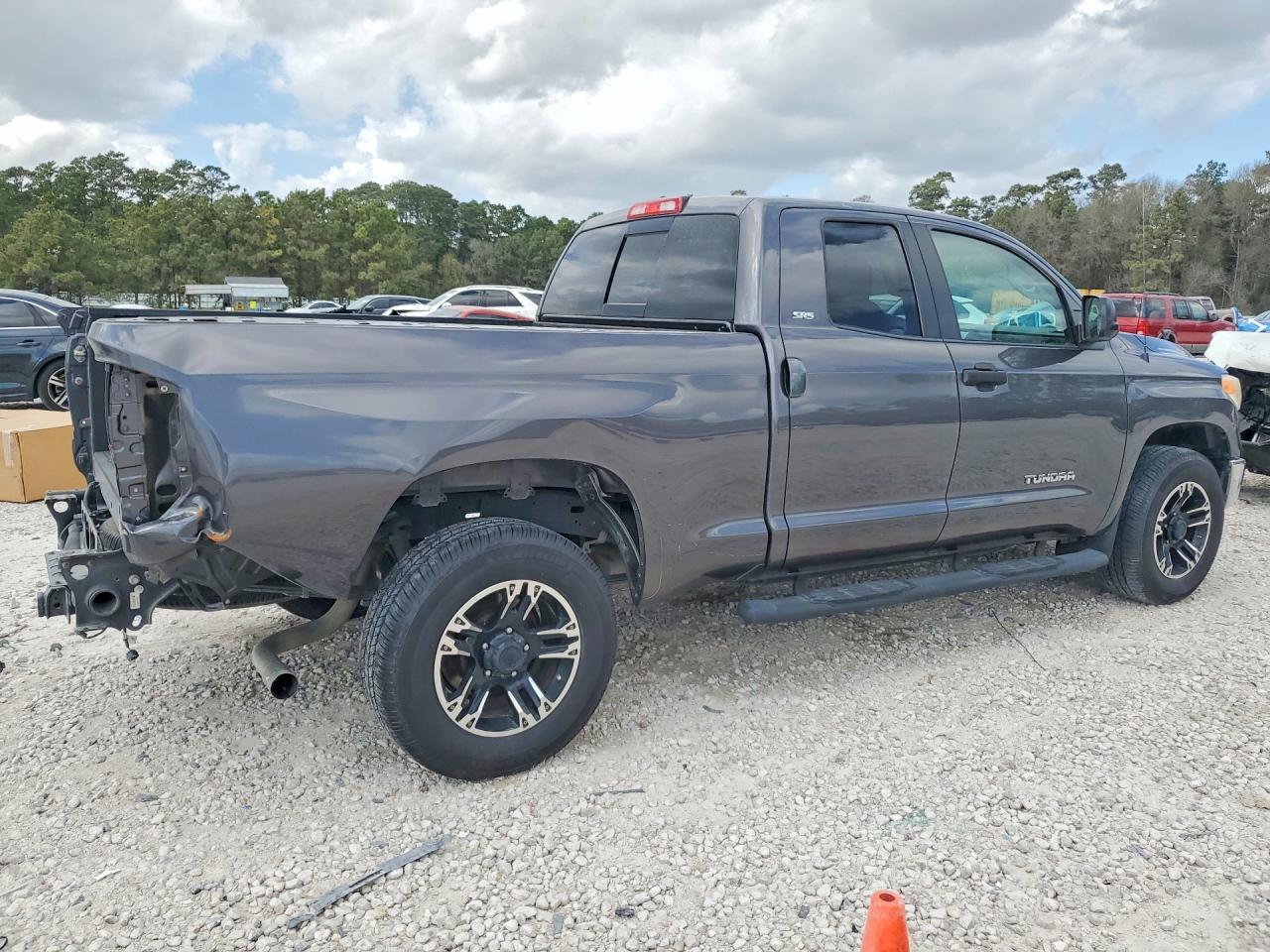 2016 Toyota Tundra SR5