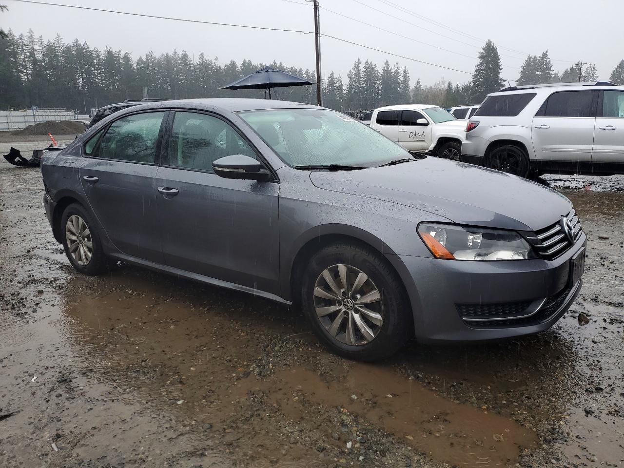 2012 Volkswagen Passat s