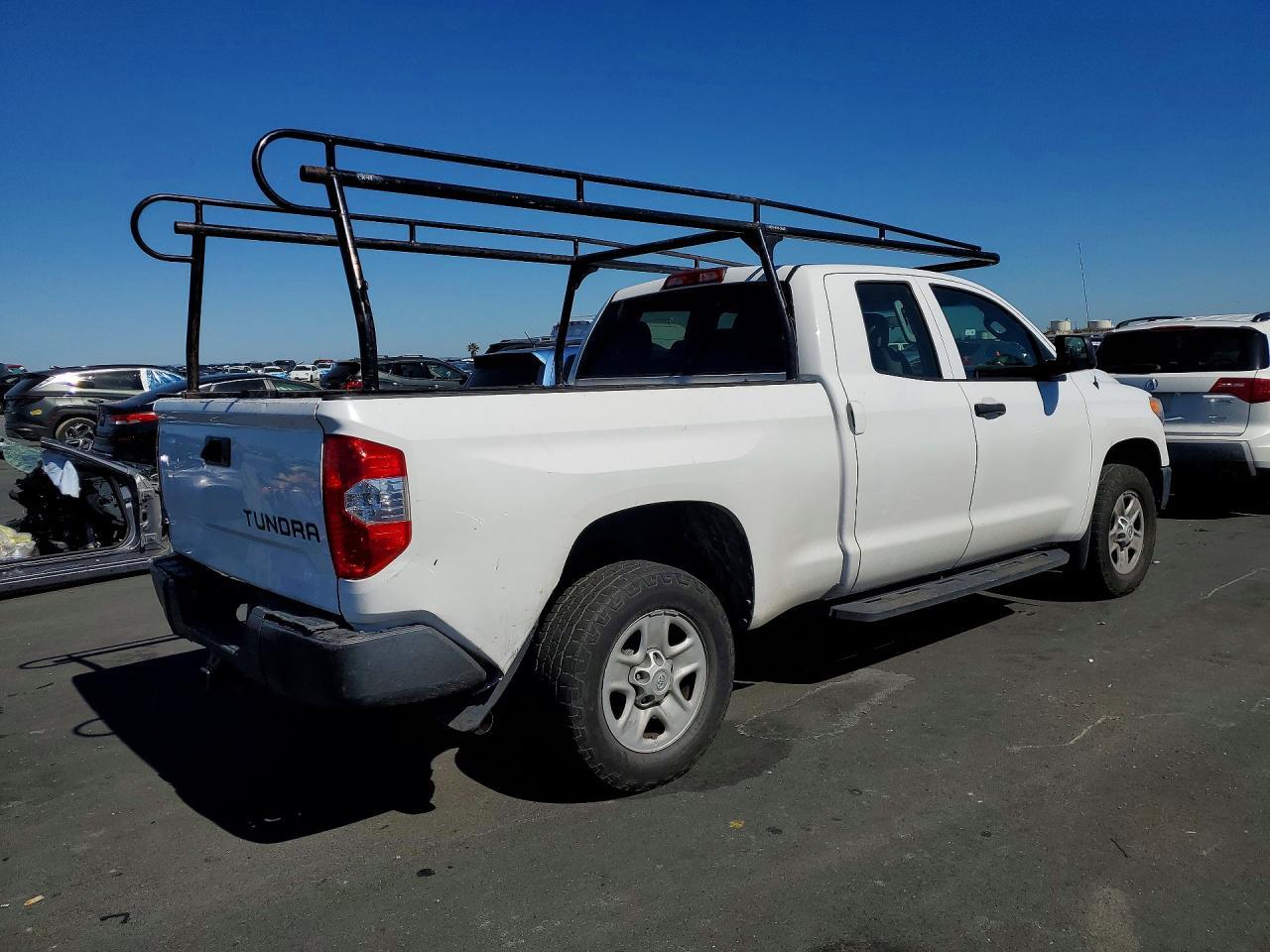 2017 Toyota Tundra SR