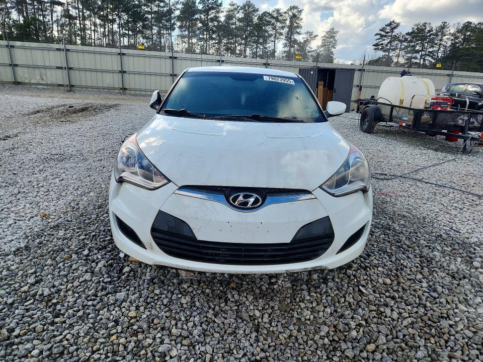 2016 Hyundai Veloster Base