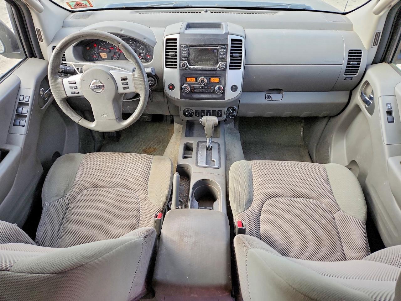 2015 Nissan Frontier SV