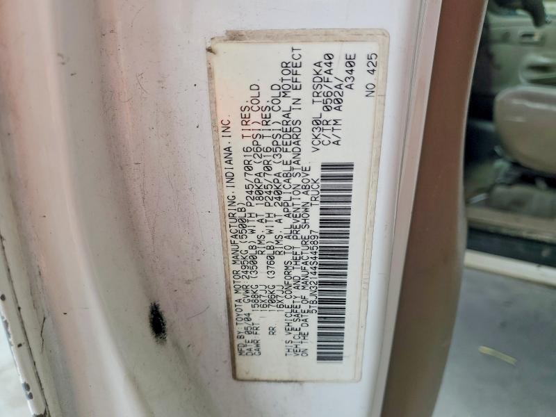 2004 Toyota Tundra Base