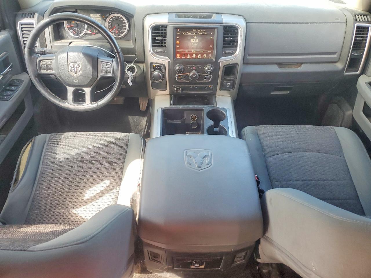 2015 Dodge RAM 1500 SLT