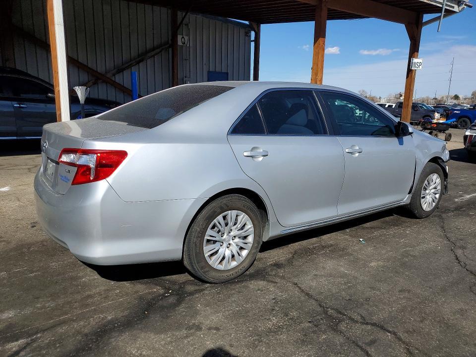 2012 Toyota Camry le