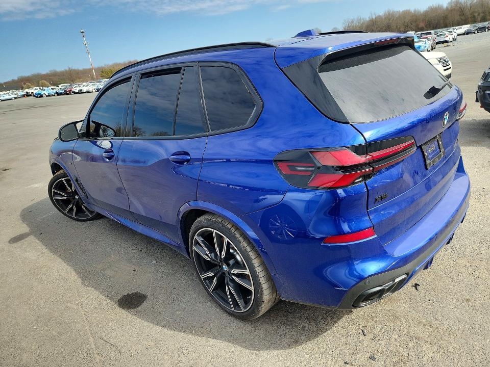 2026 BMW X5 M60i