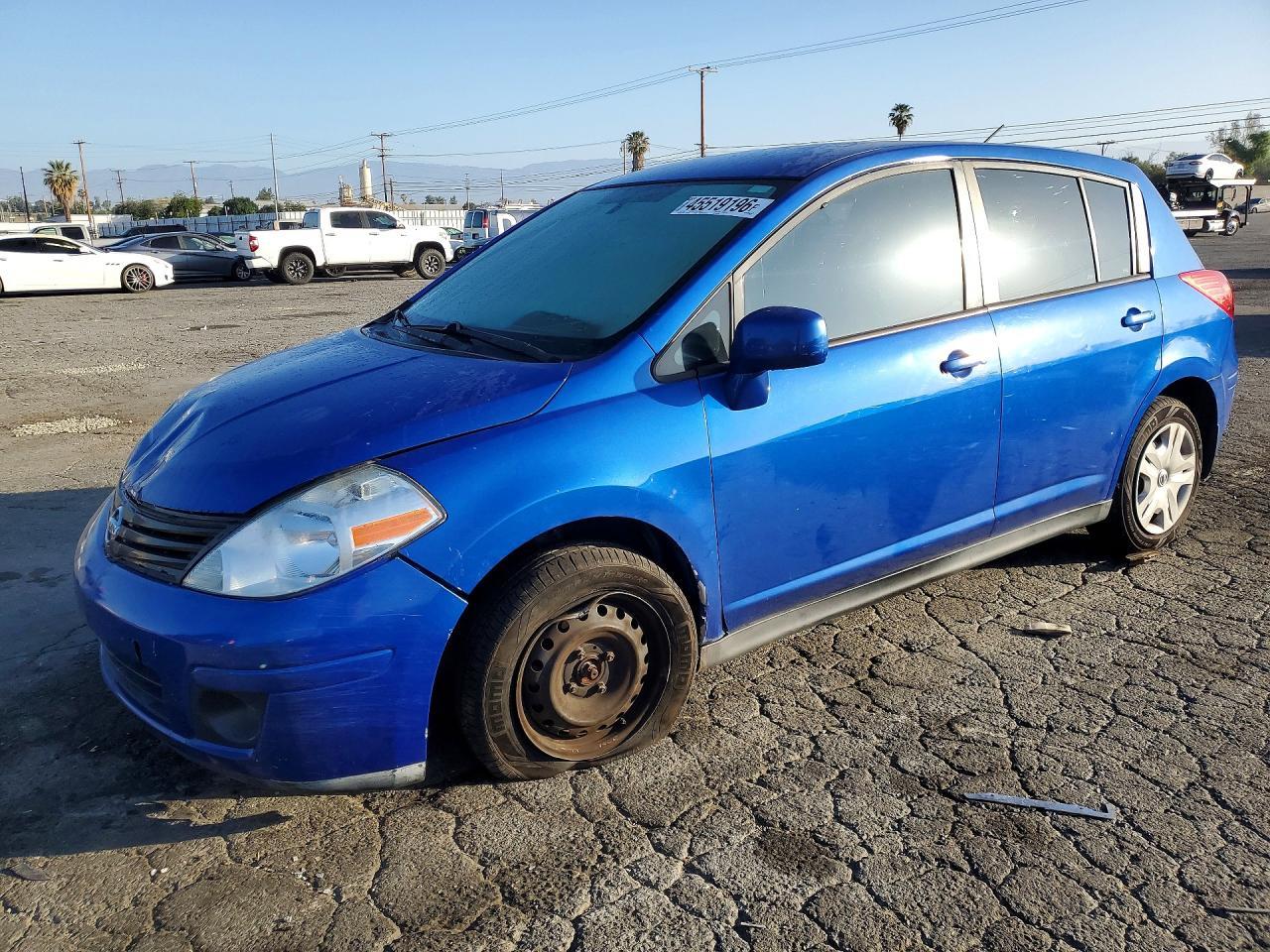 2011 Nissan Versa 1.8 s