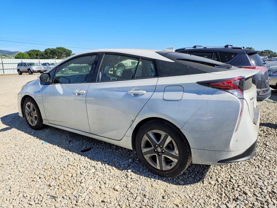 2016 Toyota Prius Three Touring