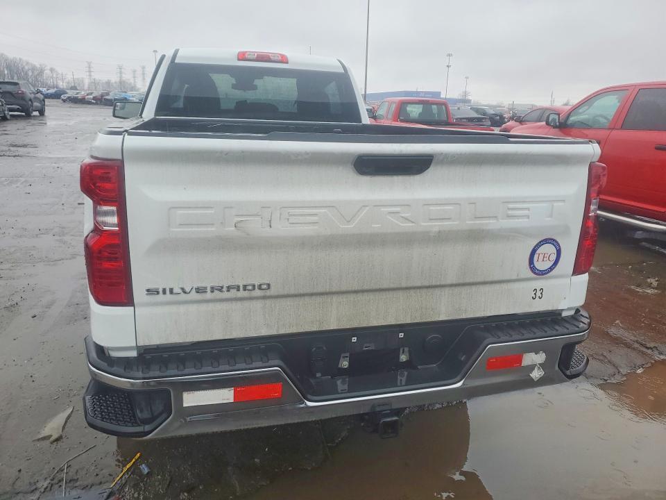 2025 Chevrolet Silverado C1500