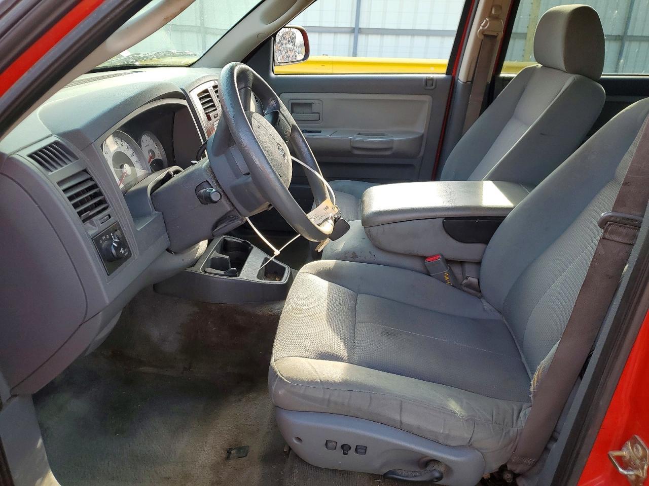 2005 Dodge Dakota Quad SLT
