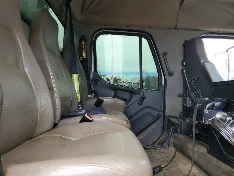 2014 Freigliner 2014 Freightliner 108SD Utility / Service Truck