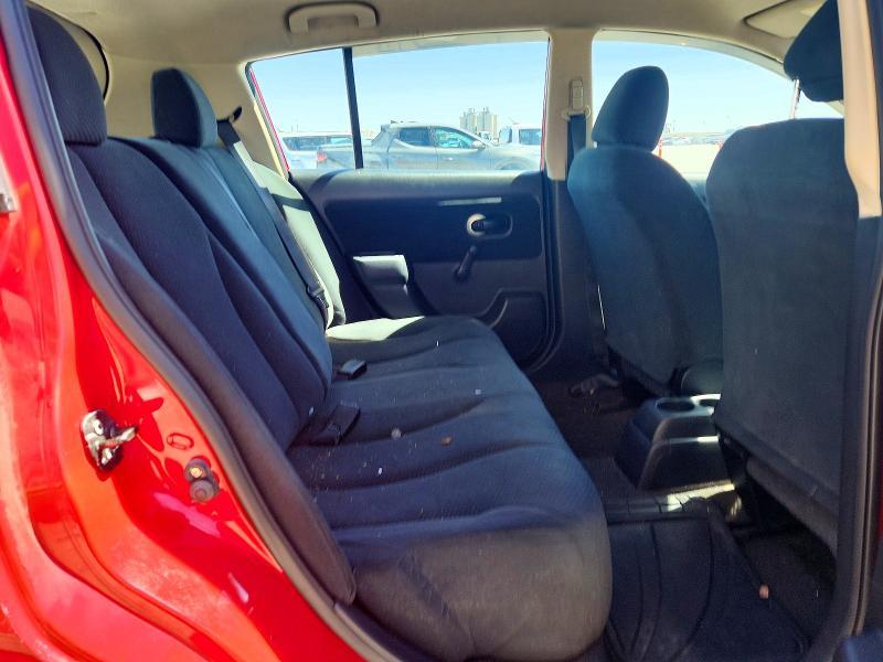 2011 Nissan Versa 1.8 s