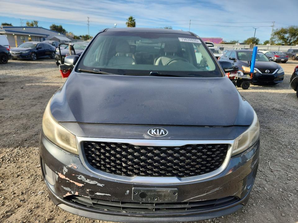 2016 KIA Sedona lx