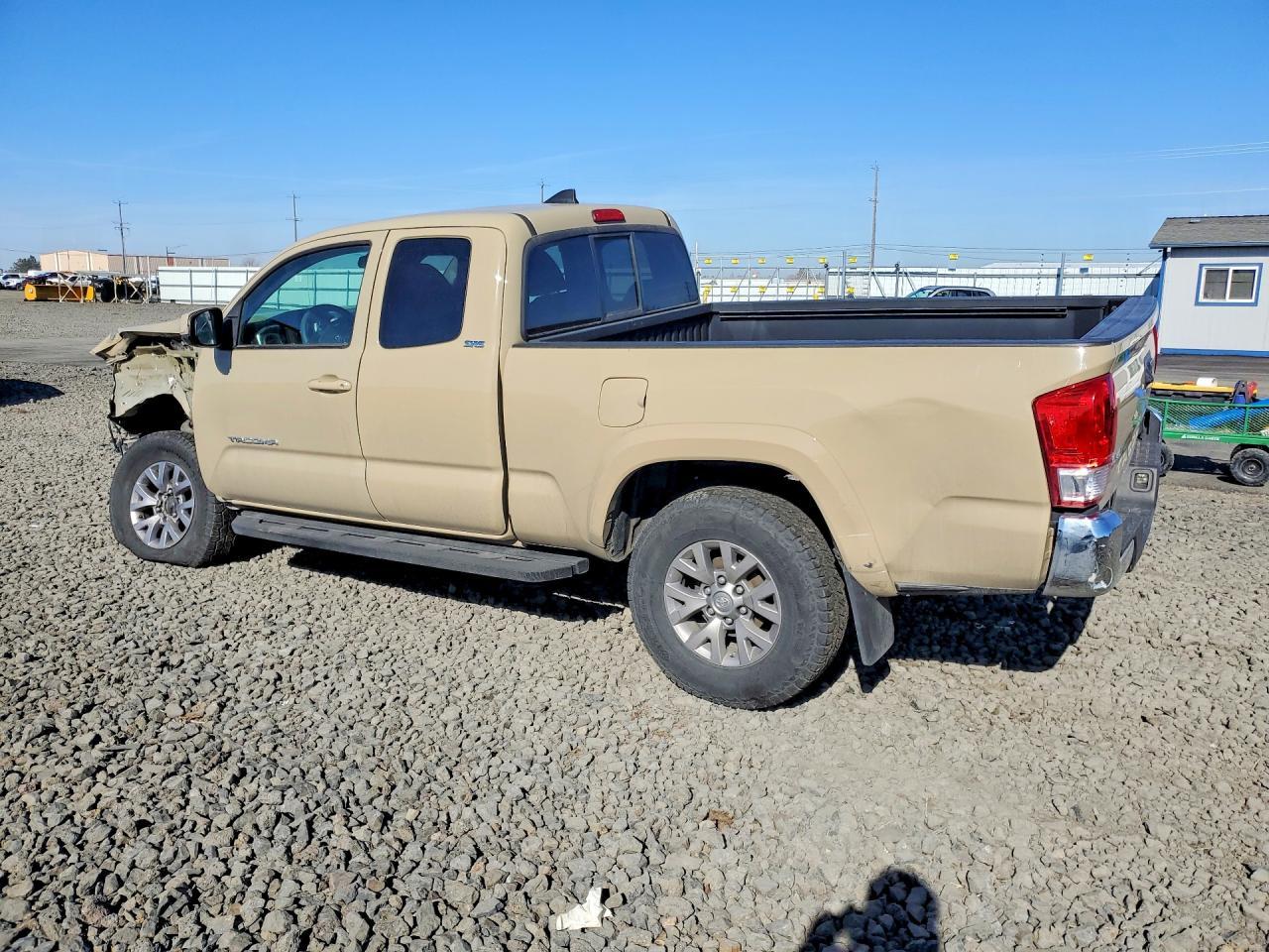 2016 Toyota Tacoma SR5