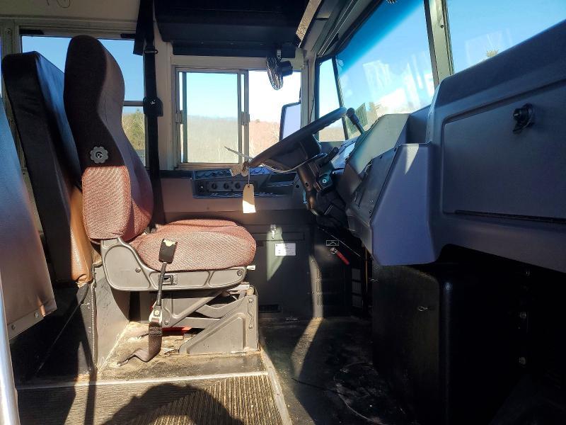 2020 Blubird School bus / Transit bus