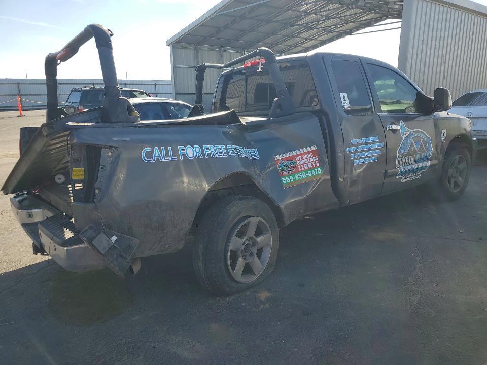 2005 Nissan Titan XE