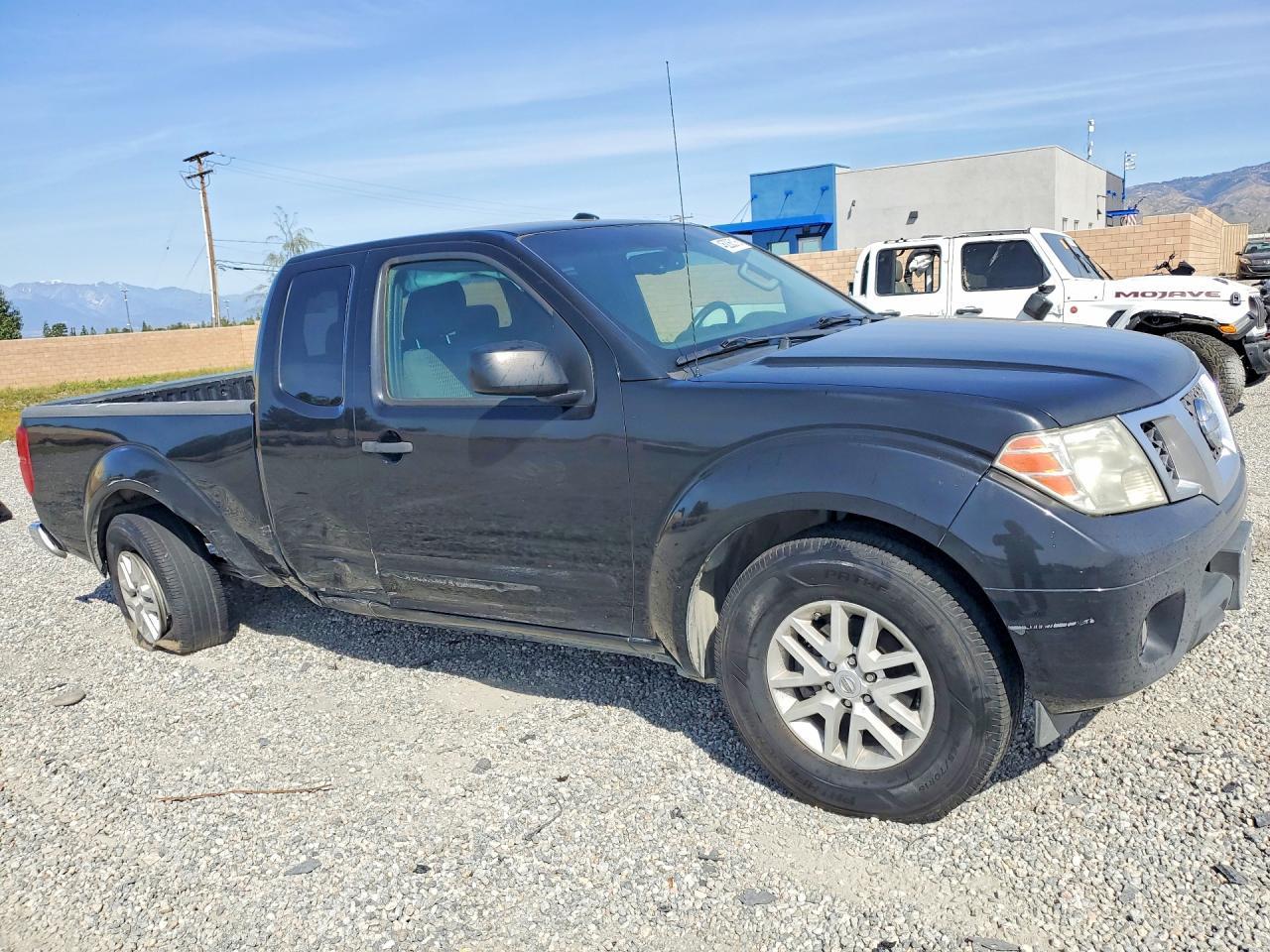 2015 Nissan Frontier sv V6