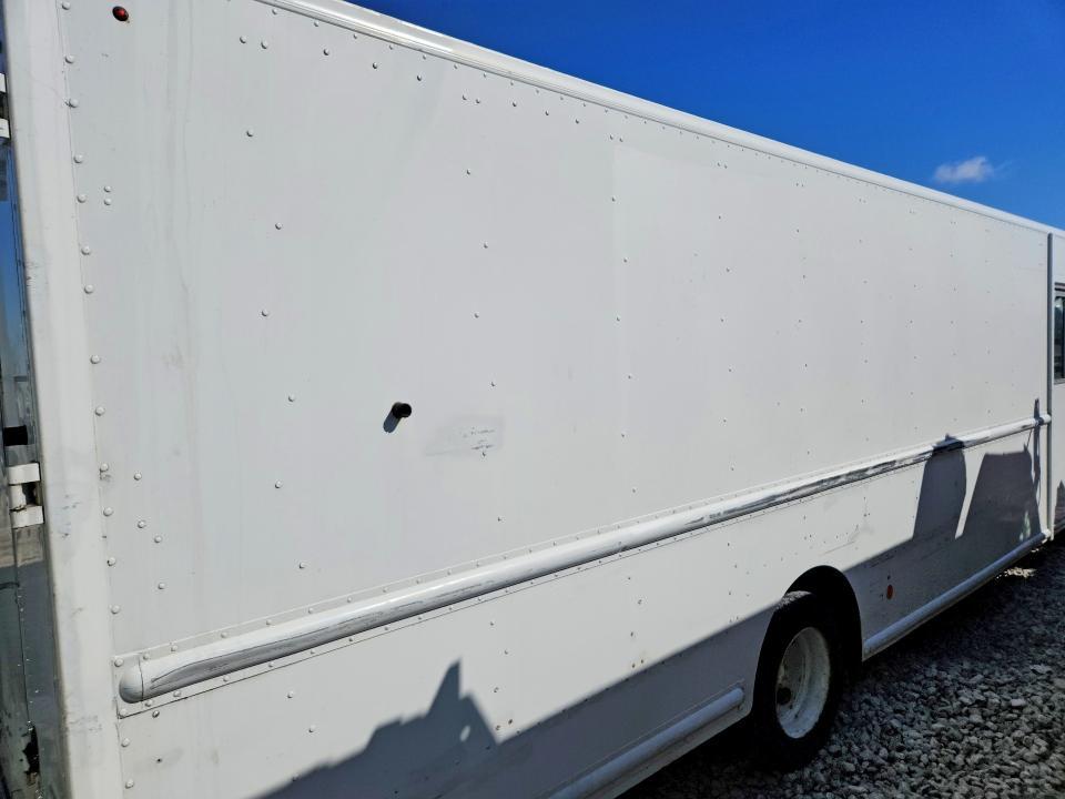 2013 Freightliner MT45G Delivery Truck