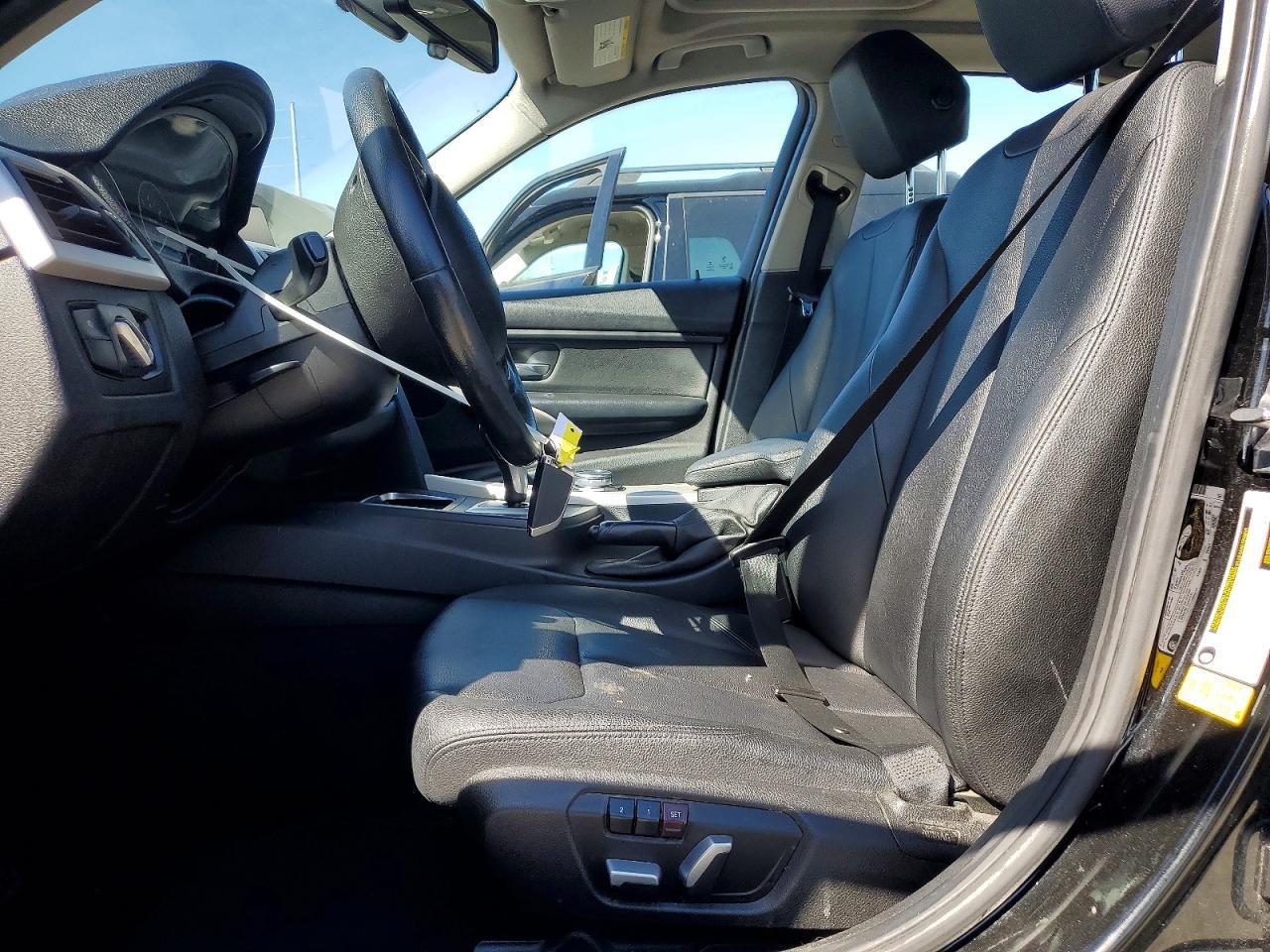 2016 BMW 320 i