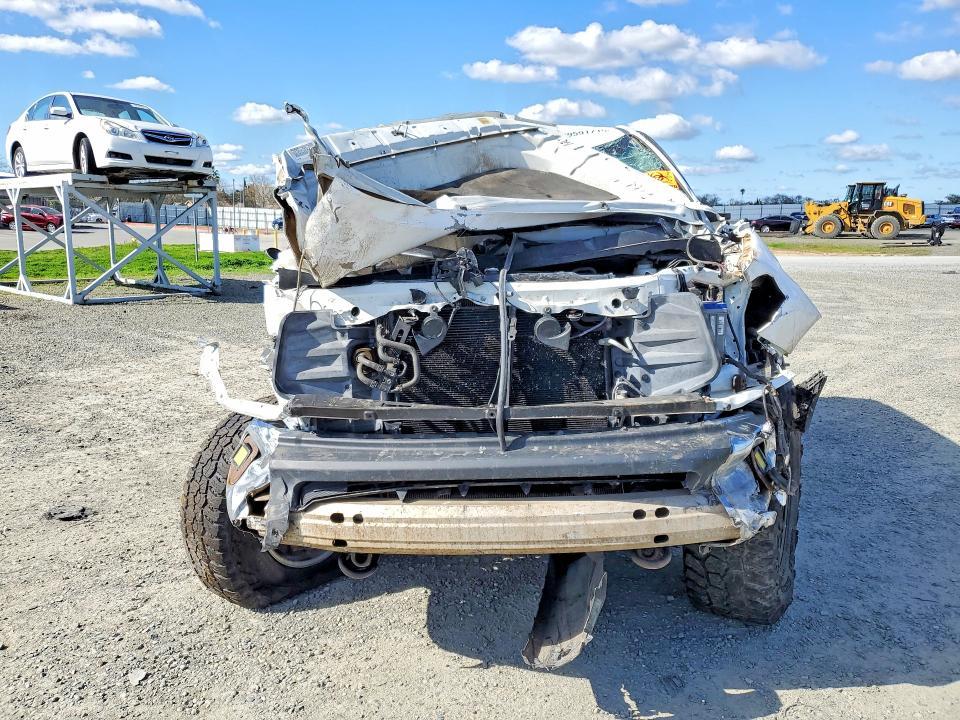 2017 Toyota Tundra SR5