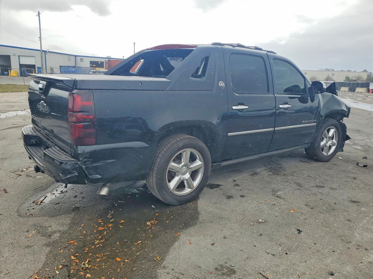 2013 Chevrolet Avalanche LTZ