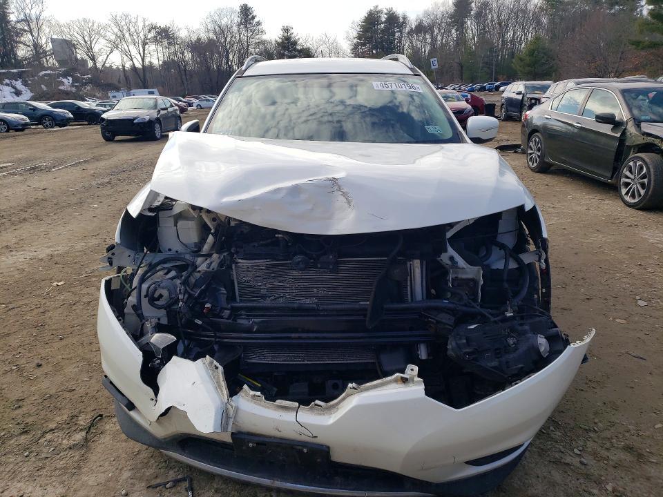 2015 Nissan Rogue sv