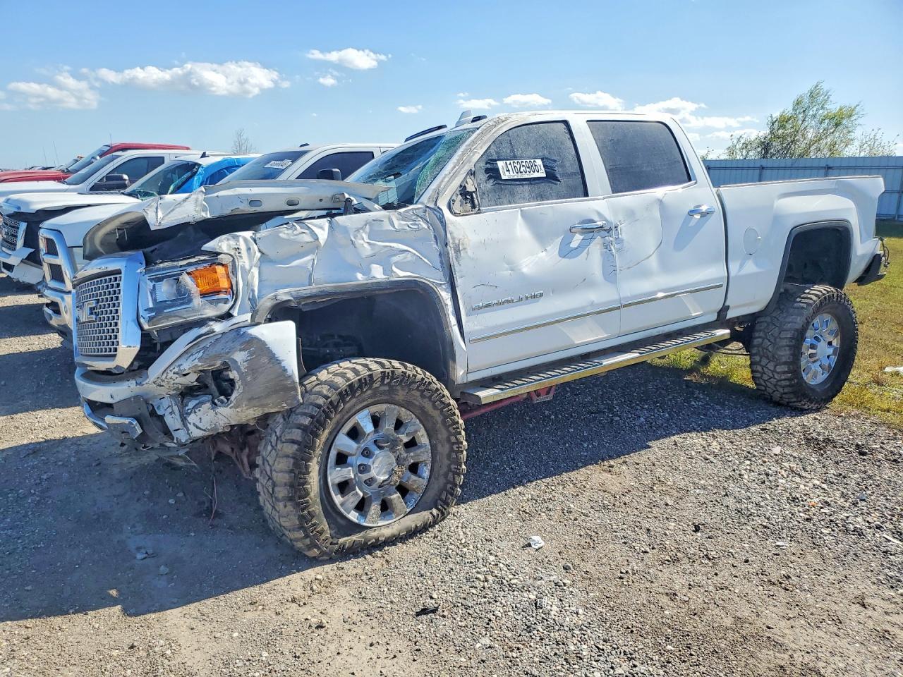 2016 GMC Sierra K2500 Denali