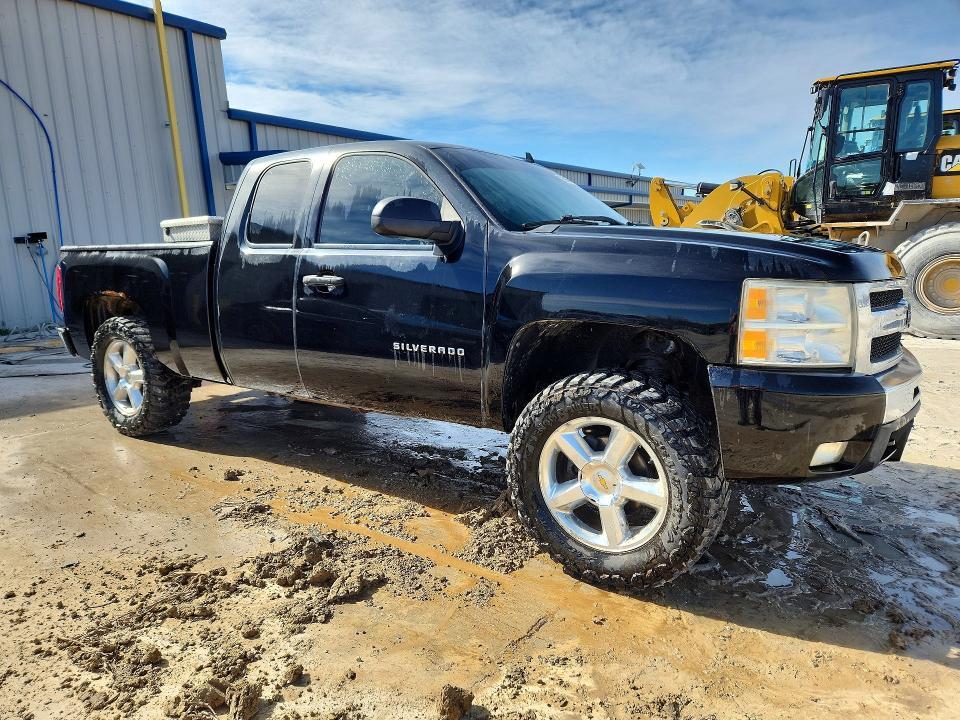 2011 Chevrolet Silverado K1500 lt