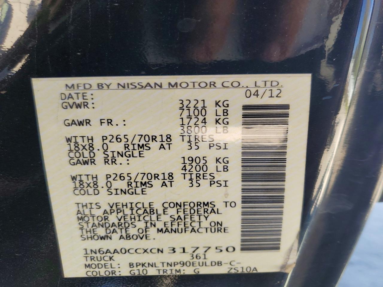 2012 Nissan Titan SV